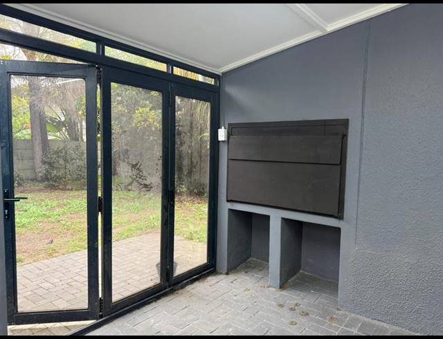 5 BEDROOM HOUSE FOR SALE IN BOSTON